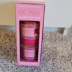 Hot Mess Foaming Body Scrubs - Pink